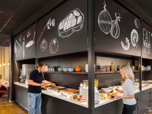 Frokostbuffé hver dag (CZK 300 per person)