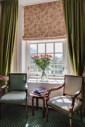 Deluxe Room | In-room safe, desk, iron/ironing board, free WiFi