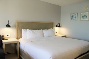 King Balcony Room | In-room safe, individually decorated, individually furnished, desk