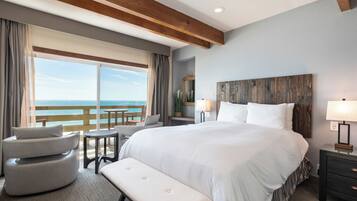 Standard Room, 1 Queen Bed, Ocean View (El Viento) | Iron/ironing board, free WiFi, bed sheets