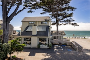 View from room - Cypress Inn On Miramar Beach (Half Moon Bay)