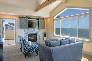 Penthouse, 1 King Bed, Ocean View (Las Nubes) | Iron/ironing board, free WiFi, bed sheets - Cypress Inn On Miramar Beach (Half Moon Bay)