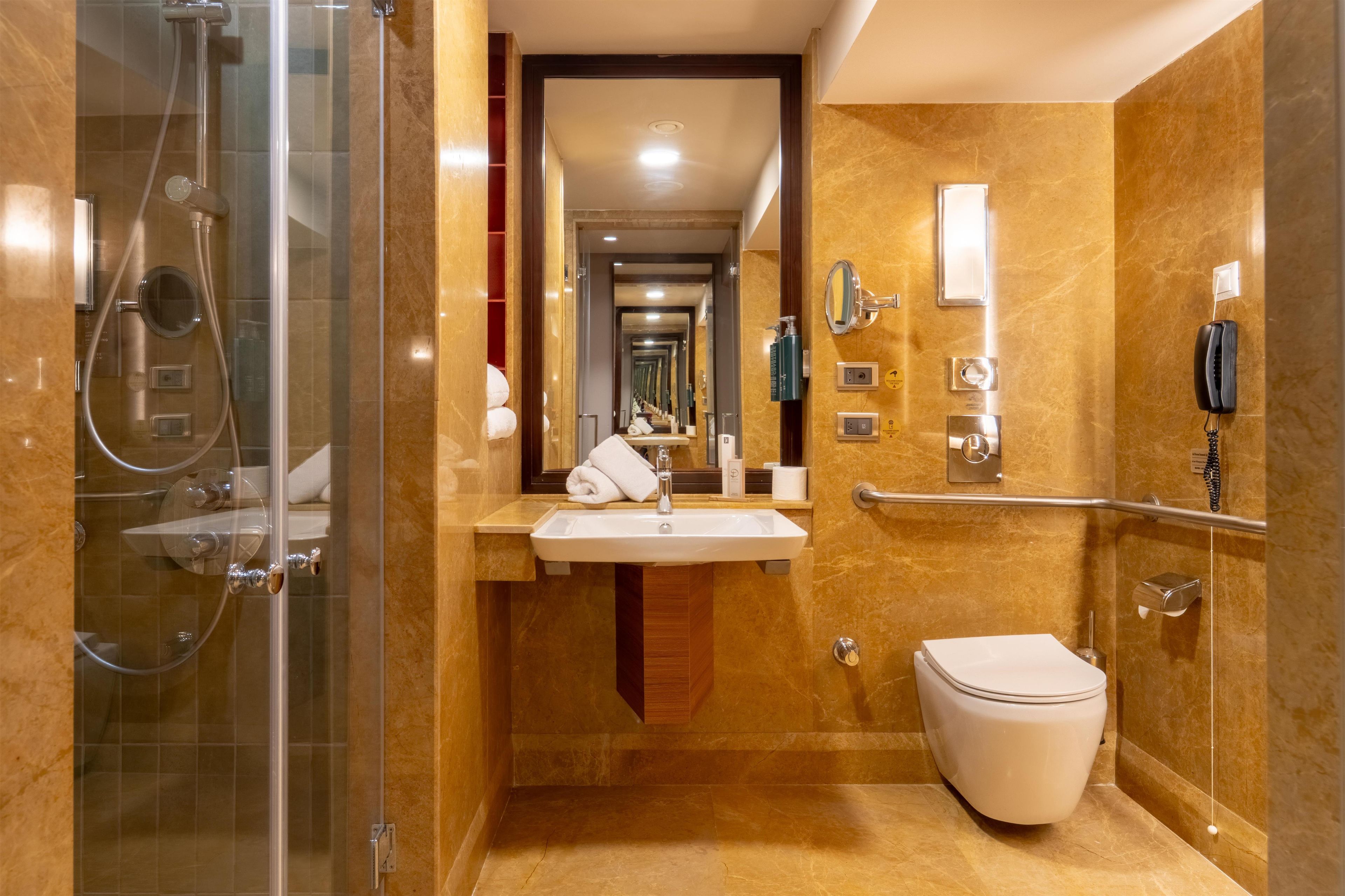 Regadera en el baño