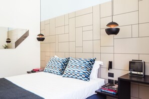 Minibar, in-room safe, desk, soundproofing - Milu Boutique Hotel (Florence)