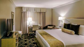 Habitación estándar, 1 cama Queen size | Caja de seguridad en la habitación y cortinas blackout