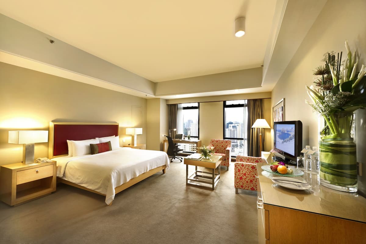Minibar, in-room safe, desk, blackout drapes
