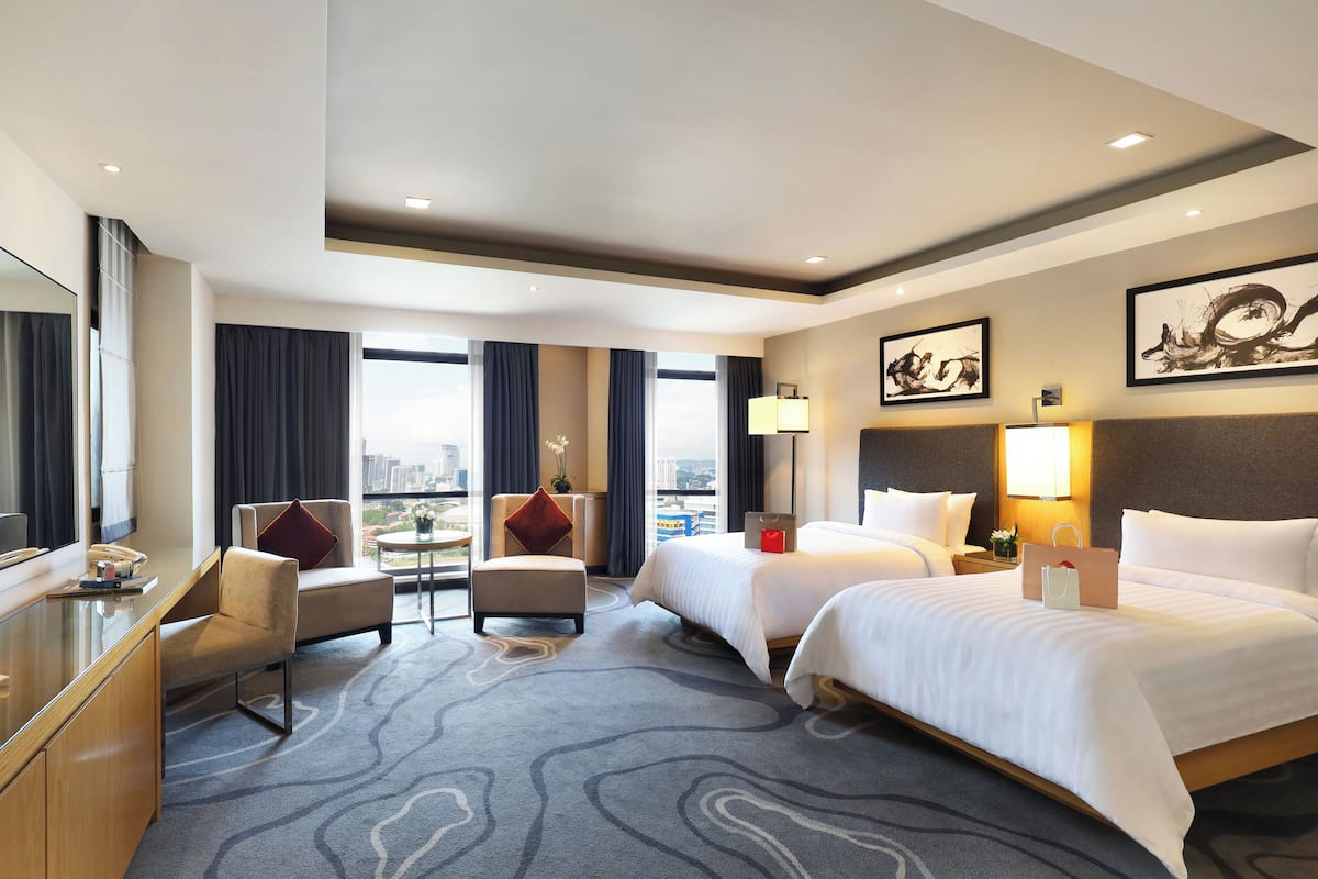Minibar, in-room safe, desk, blackout drapes