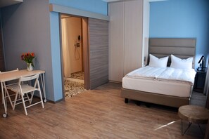 Premium bedding, down duvets, minibar, in-room safe - Hotel Belle Blue (Munich)