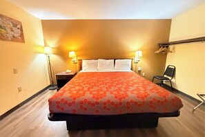 Chambre, 1 très grand lit, accessible aux personnes à mobilité réduite, non-fumeur