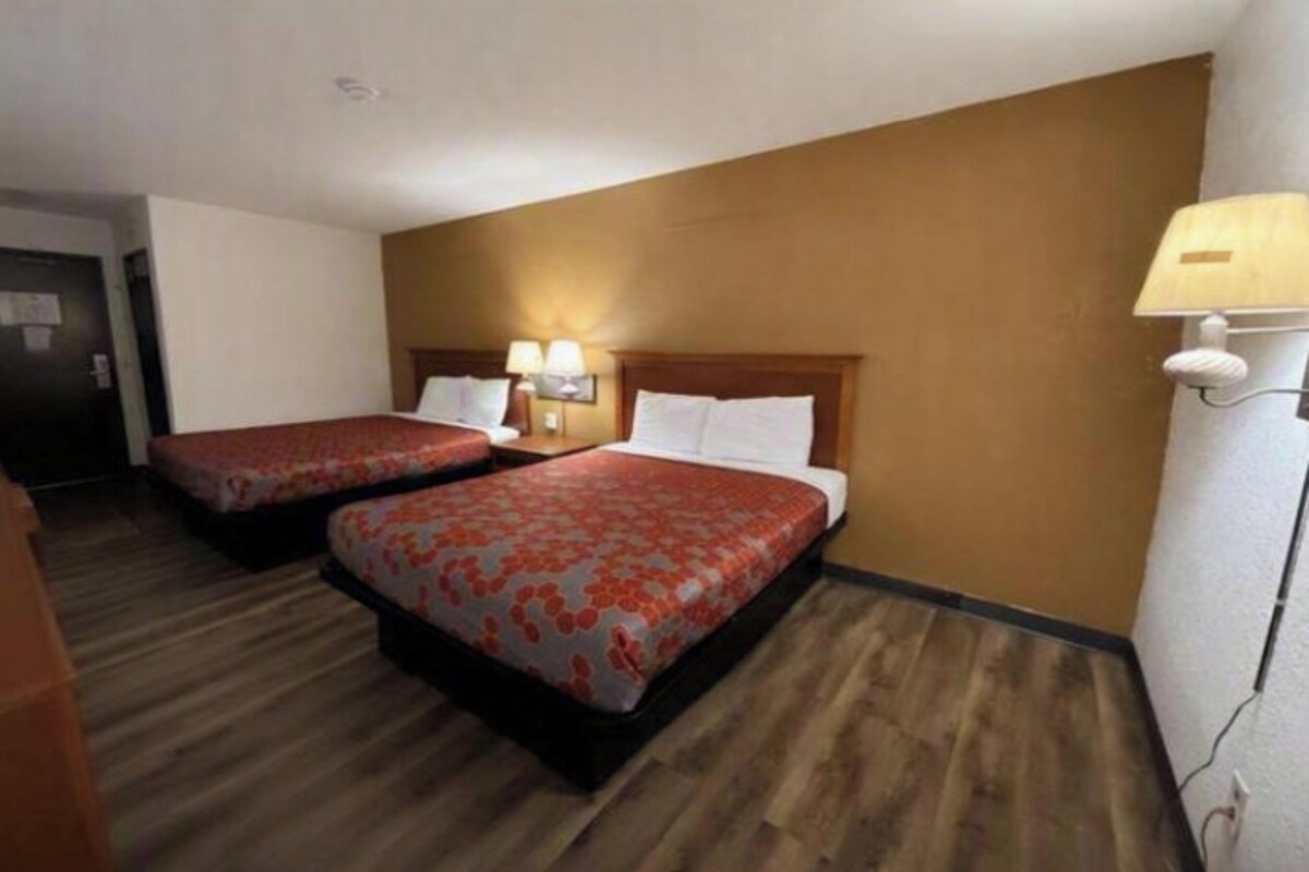 Room, 2 Queen Beds, Non Smoking | Desk, WiFi (free), bed sheets