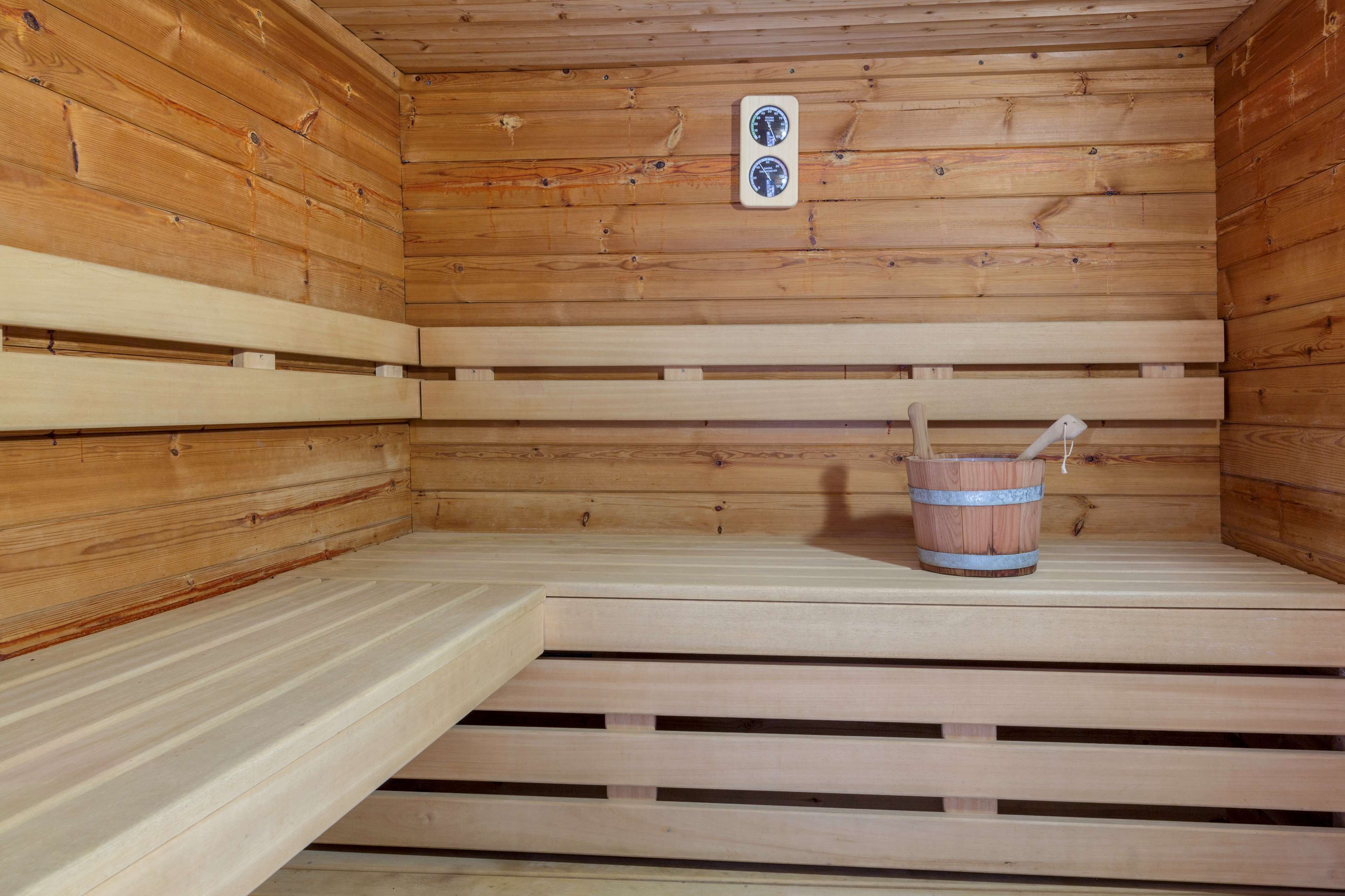 sauna, hot tub, steam room