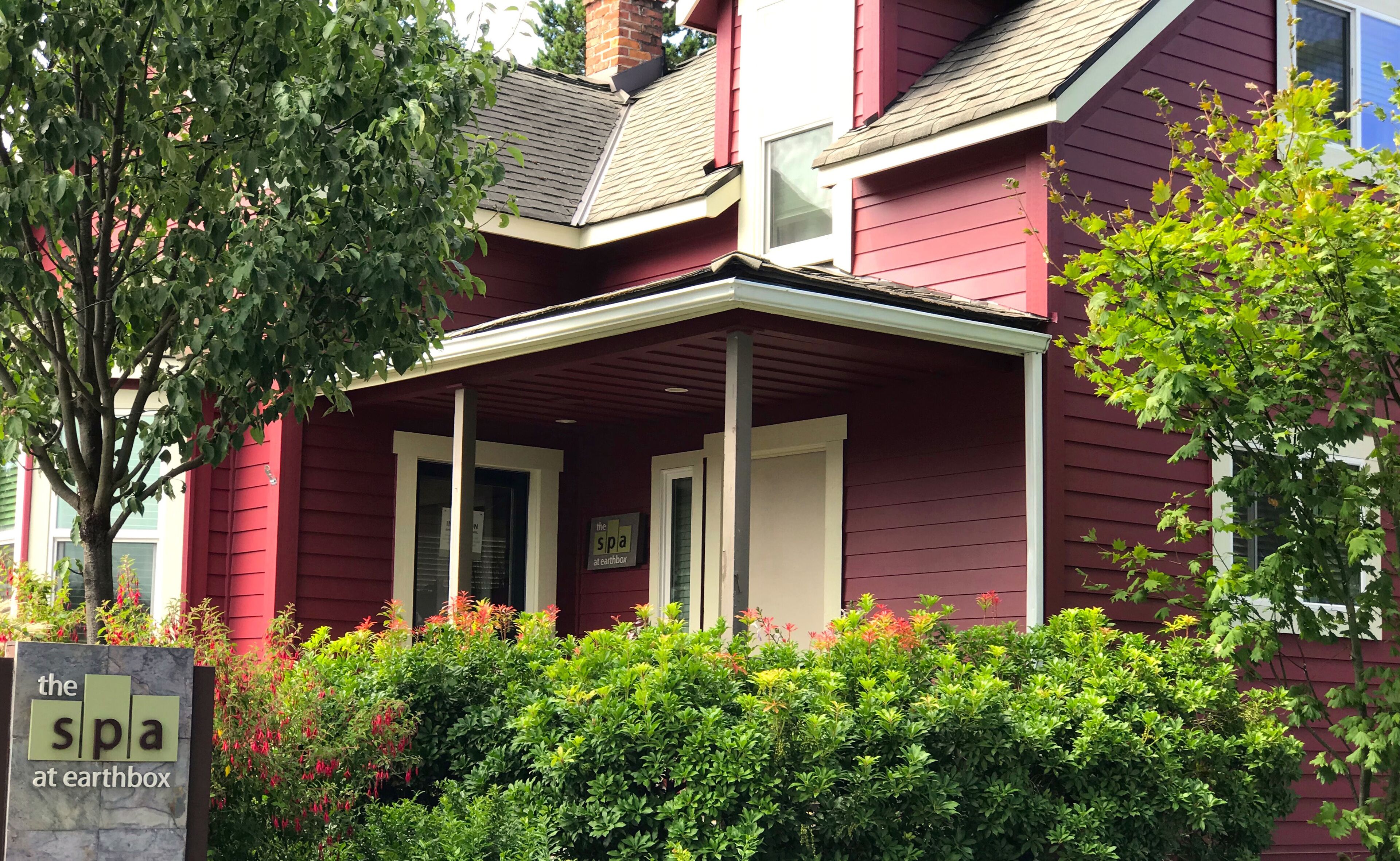 body treatments, hot stone massages, deep-tissue massages