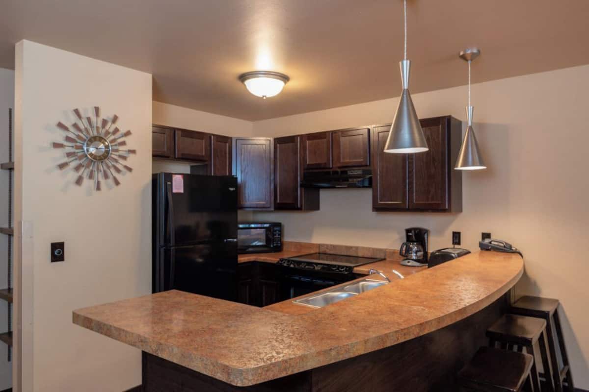 family condo, 2 bedrooms, kitchen | private kitchen | microwave, coffee/tea maker