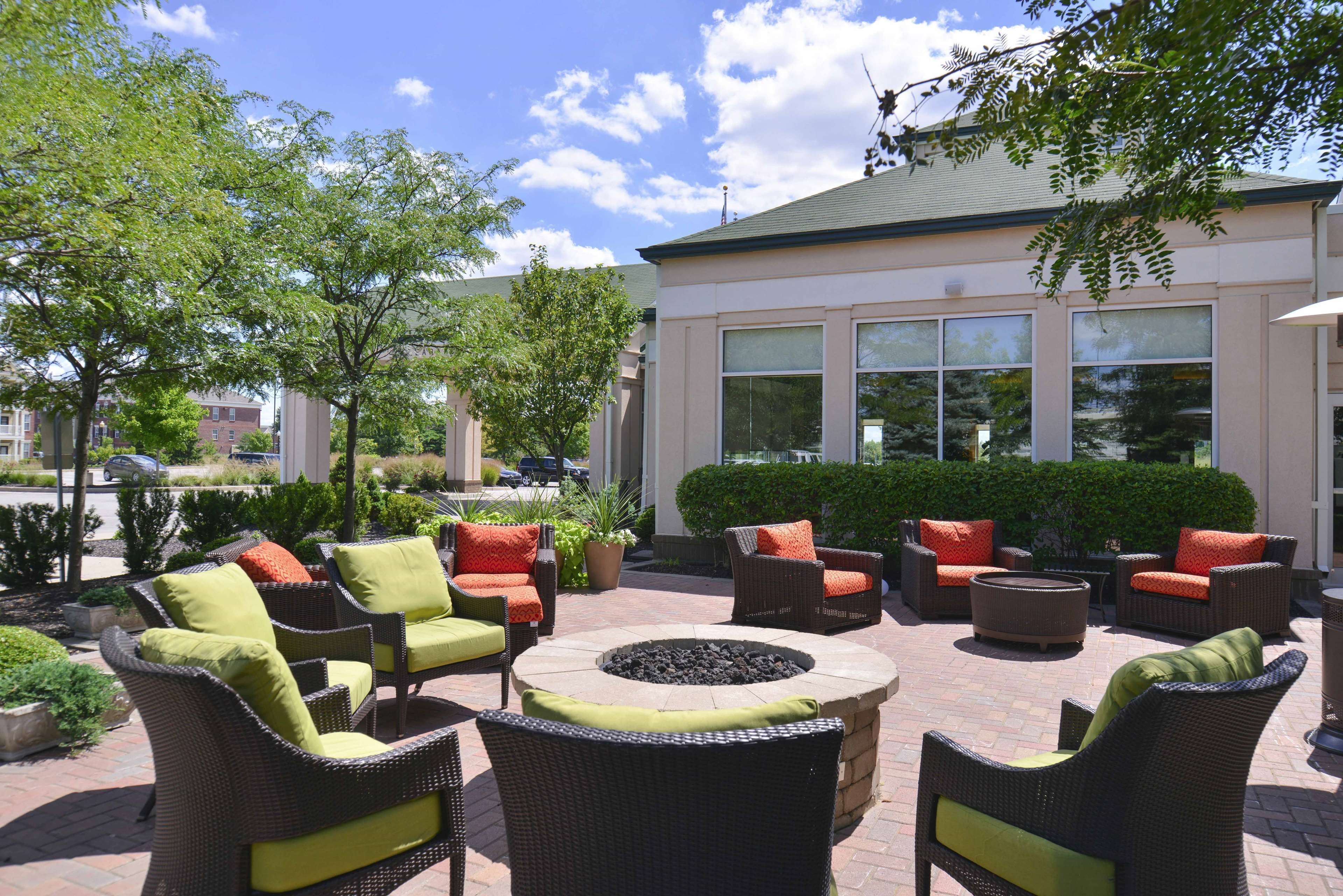 羽絨被、Select Comfort 床墊、客房內保險箱、書桌