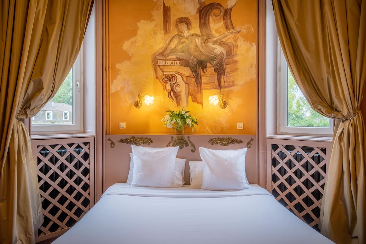 suite | 1 bedroom, egyptian cotton sheets, premium bedding, minibar