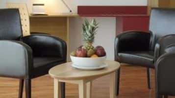 Deluxe-Zimmer, 1 Queen-Bett | Wohnbereich