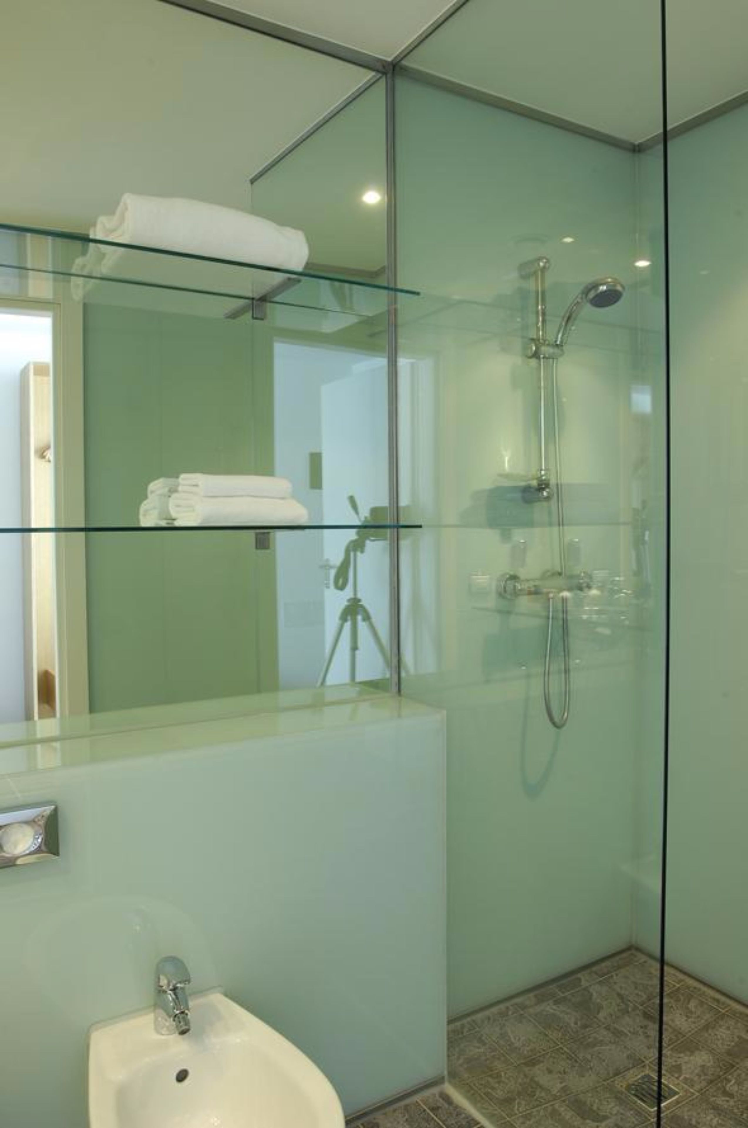 Photo - Executive Hotel