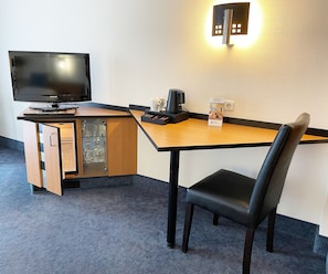1 chambre, bureau, rideaux occultants, chambres insonorisées