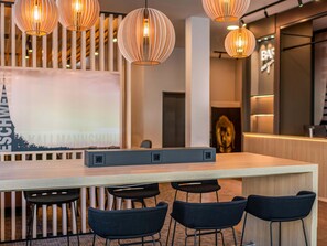 Lobby - B&B HOTEL Eschweiler (Eschweiler)