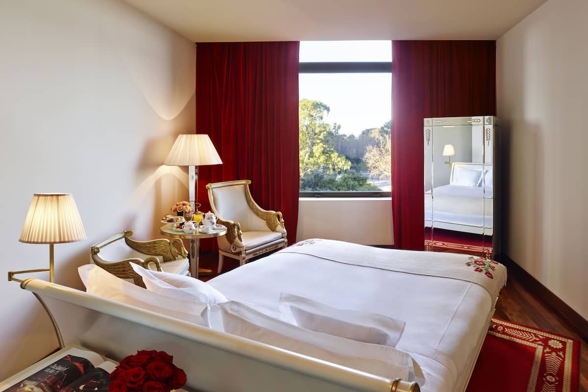 Sábanas de algodón egipcio, ropa de cama de alta calidad y minibar