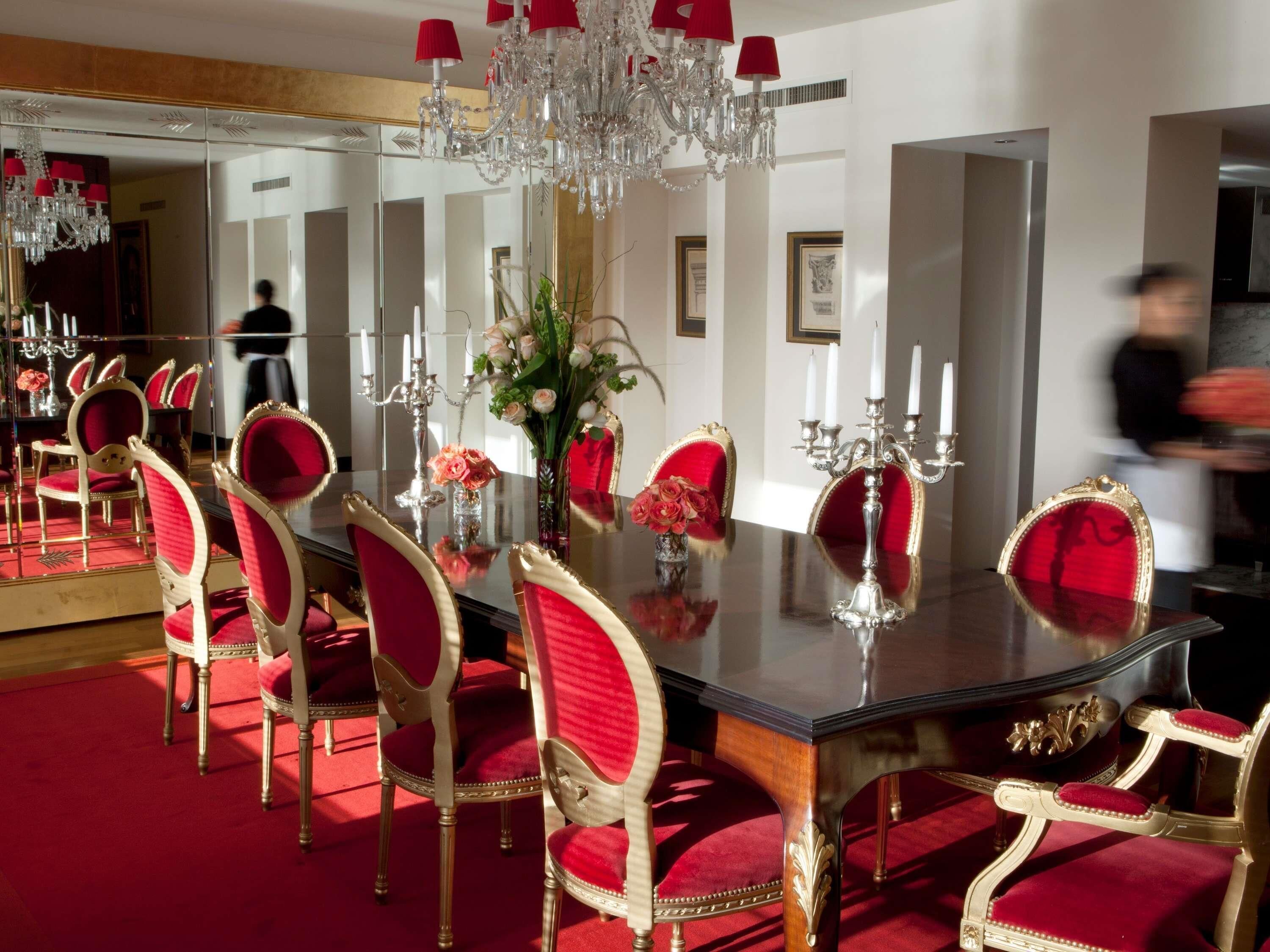 Suite, 2 Bedrooms | Egyptian cotton sheets, premium bedding, minibar, in-room safe
