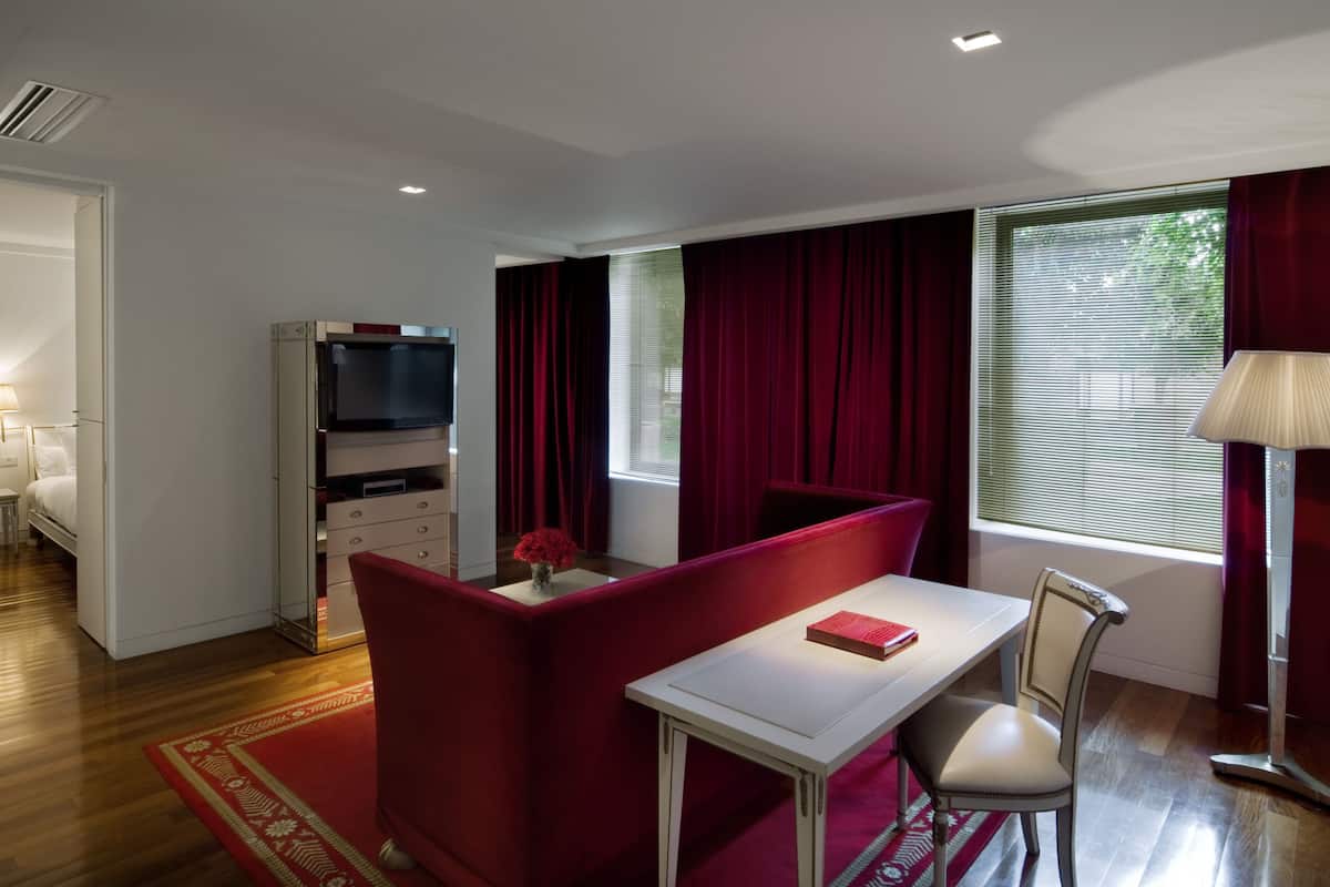 Sábanas de algodón egipcio, ropa de cama de alta calidad y minibar