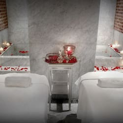 Sauna, steam room, Turkish bath, body treatments, aromatherapy