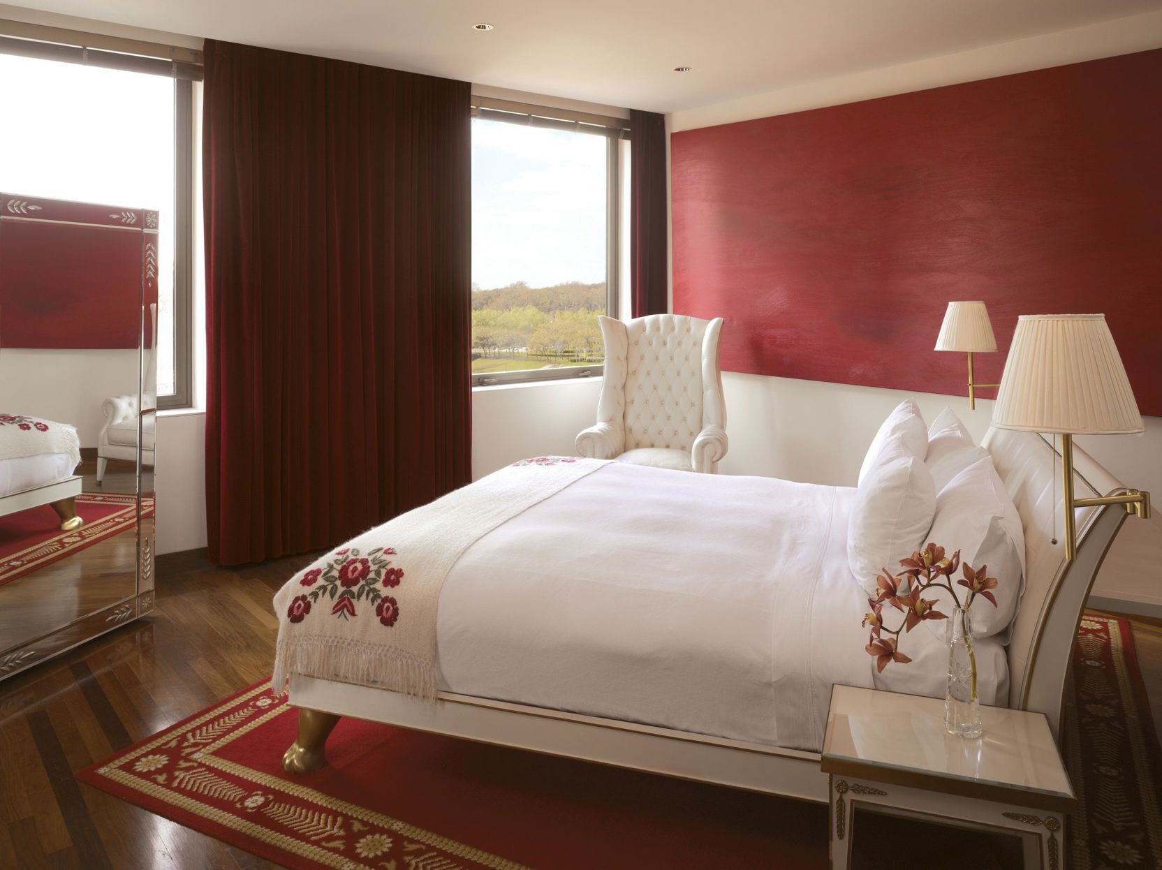 Egyptian cotton sheets, premium bedding, minibar, in-room safe