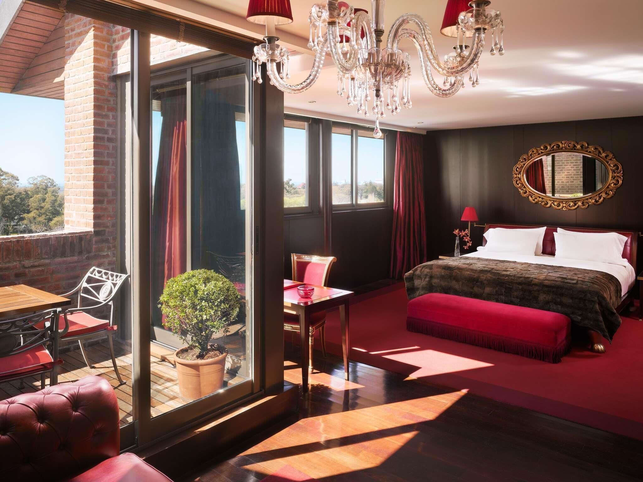 Presidential Suite, 1 King Bed | Egyptian cotton sheets, premium bedding, minibar, in-room safe