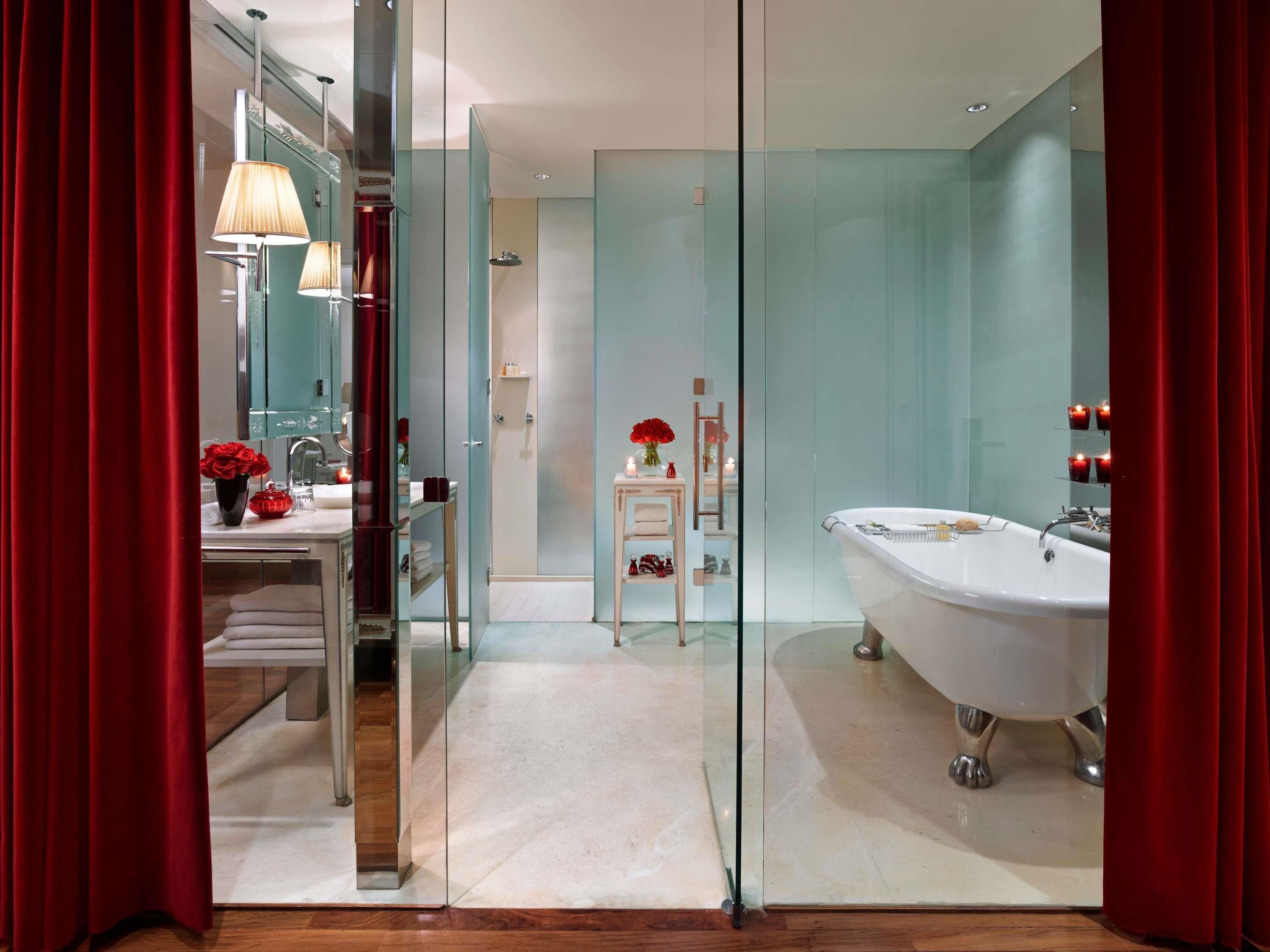 Suite, 1 King Bed (Porteño) | Egyptian cotton sheets, premium bedding, minibar, in-room safe