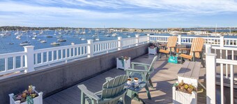 Club Wyndham Inn on Long Wharf