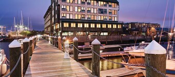 Club Wyndham Inn on Long Wharf