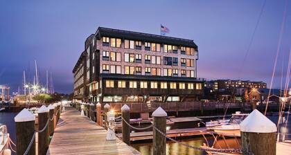 Club Wyndham Inn on Long Wharf