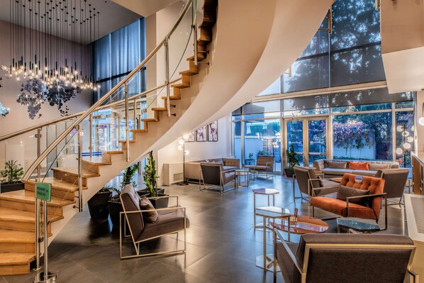 Check-in/check-out kiosk - Radisson Blu Hotel, Ankara (Ankara)