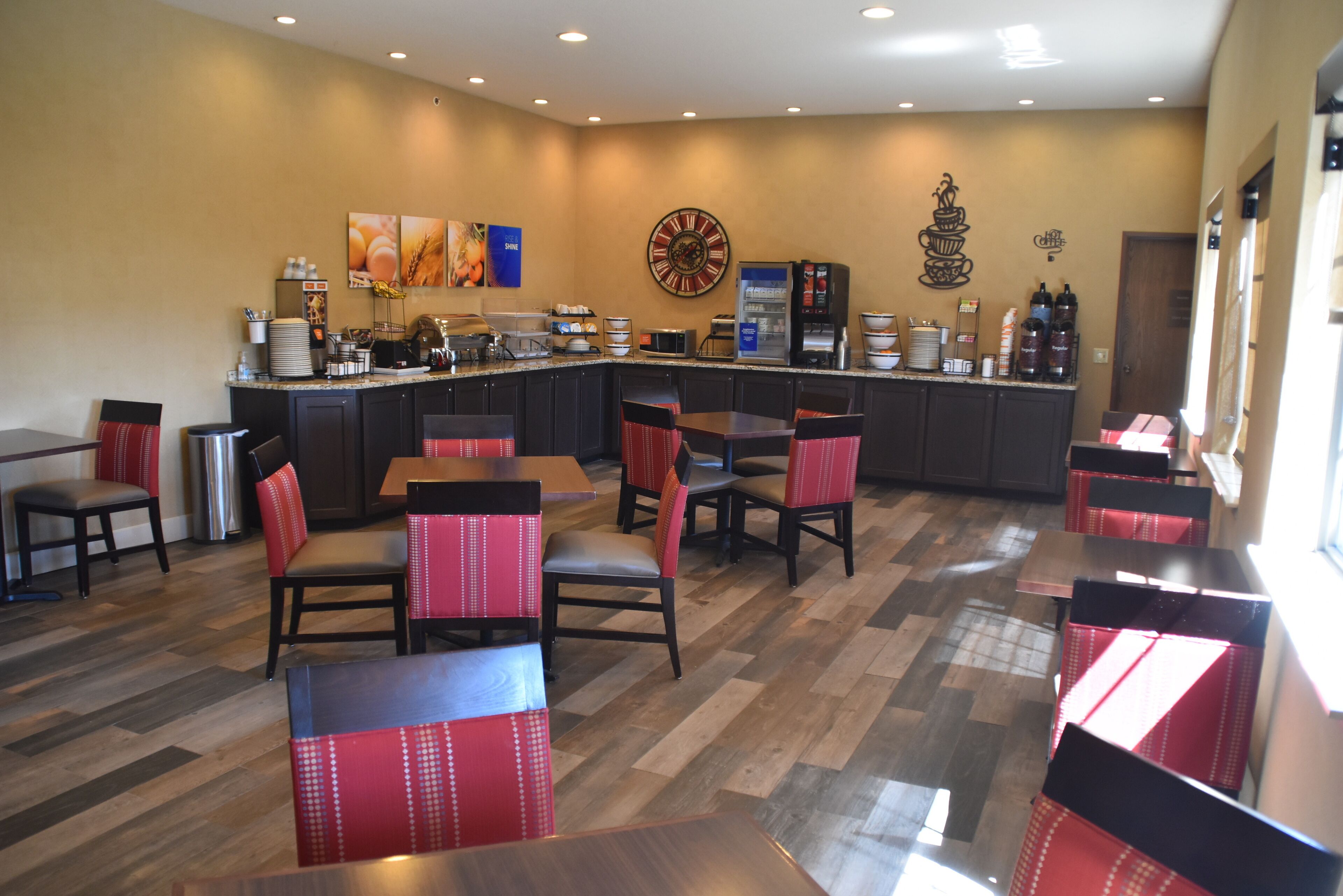 free continental breakfast