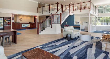 Comfort Inn & Suites East Greenbush - Albany