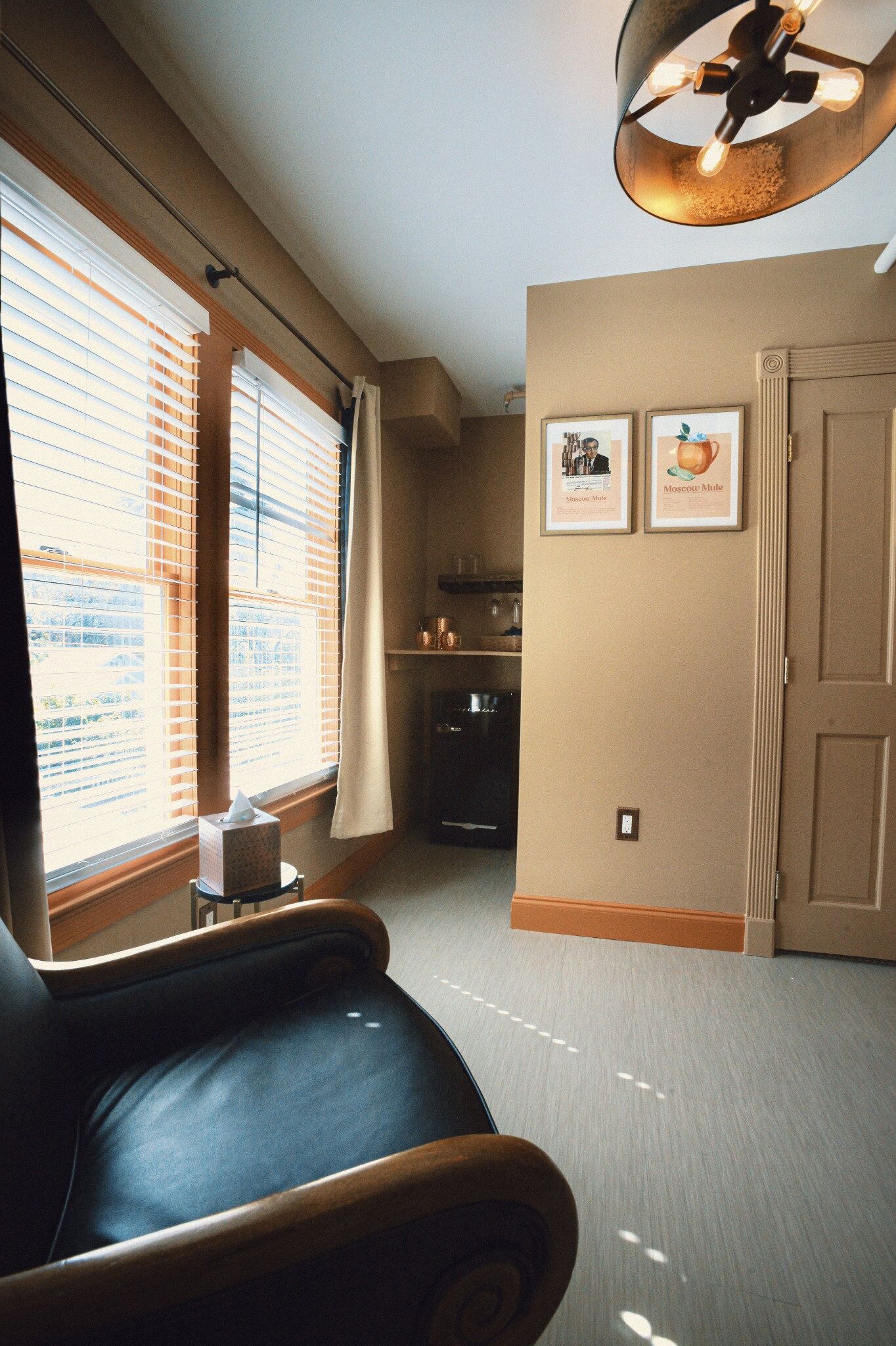 Photo - Peninsula Bed & Cocktails