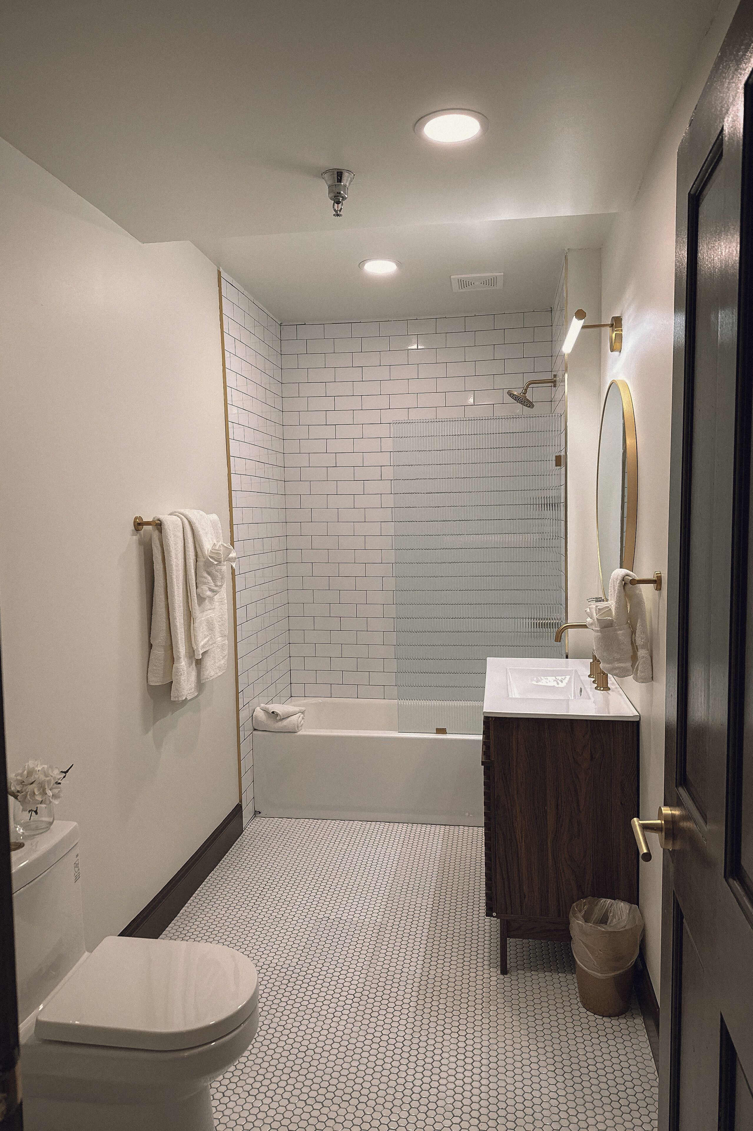 Photo - Peninsula Bed & Cocktails