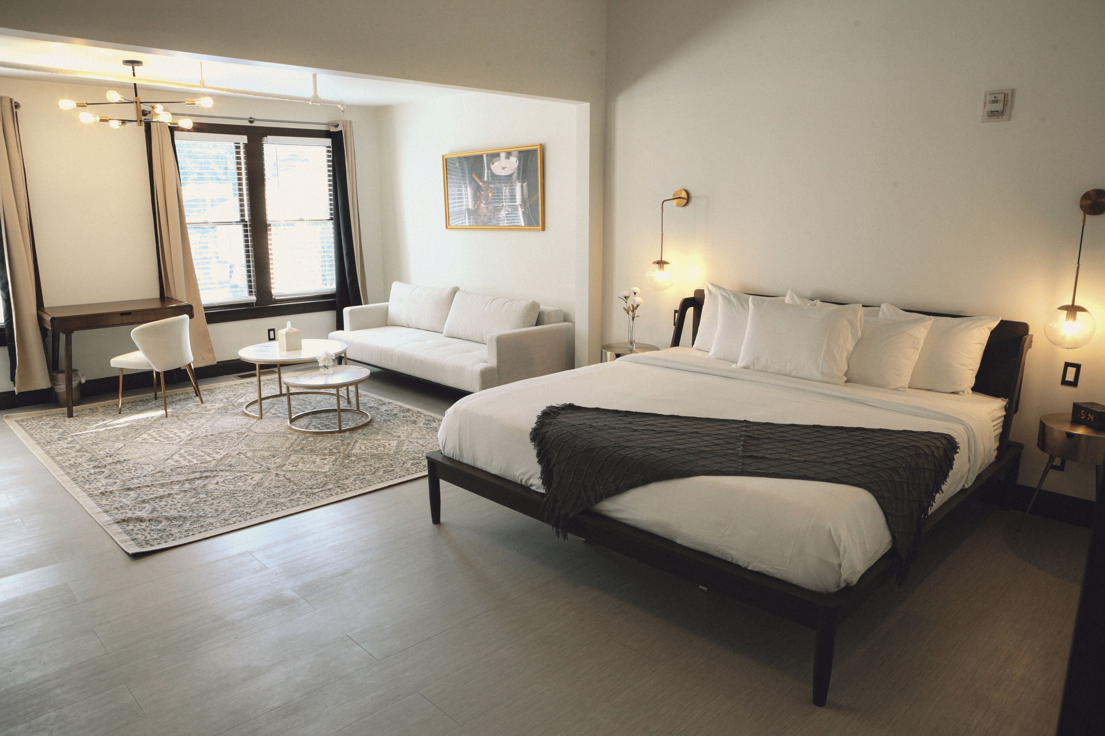 Superior King Suite | Premium bedding, minibar, iron/ironing board, free WiFi