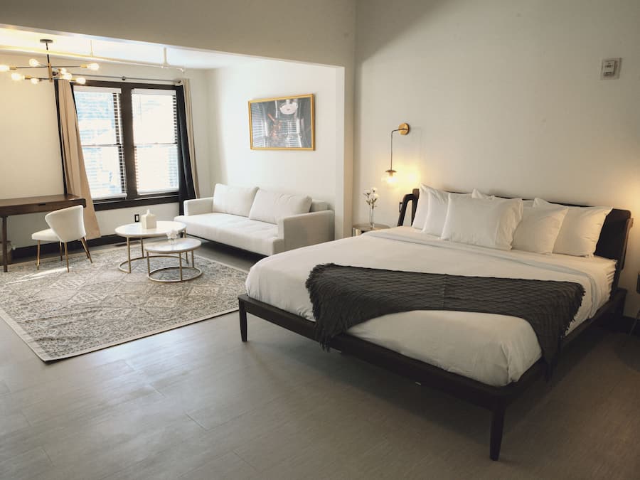 Superior King Suite | Roupas de cama premium, frigobar, ferros/tábuas de passar roupa
