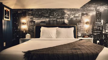 1 bedroom, premium bedding, minibar, iron/ironing board