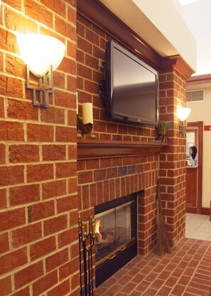 Fireplace - Homewood Suites by Hilton Newark-Wilmington South Area (Newark)