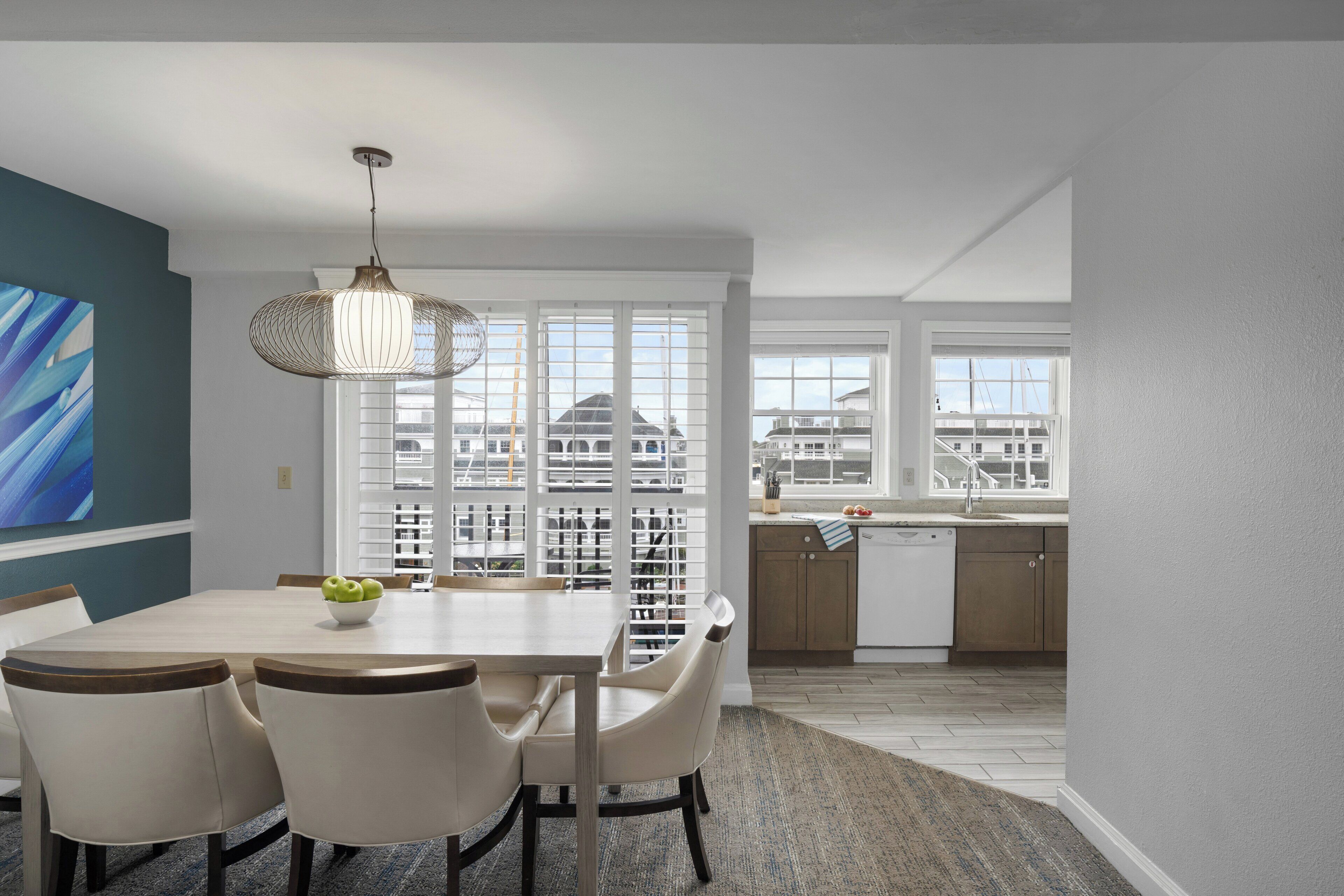 standard room, 3 bedrooms | dining room