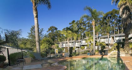 Fairway Motor Inn