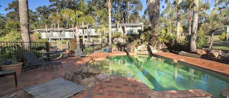 Standardzimmer, Mehrere Betten, Nichtraucher, Kochnische | Außenpool