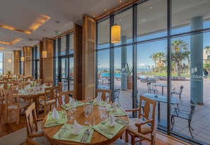 3 restaurants, breakfast, lunch, dinner served; Moroccan cuisine