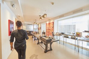 매일 유럽식 아침 식사(1인당 EUR 17)