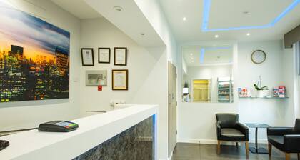 Marble Arch Inn Hotel