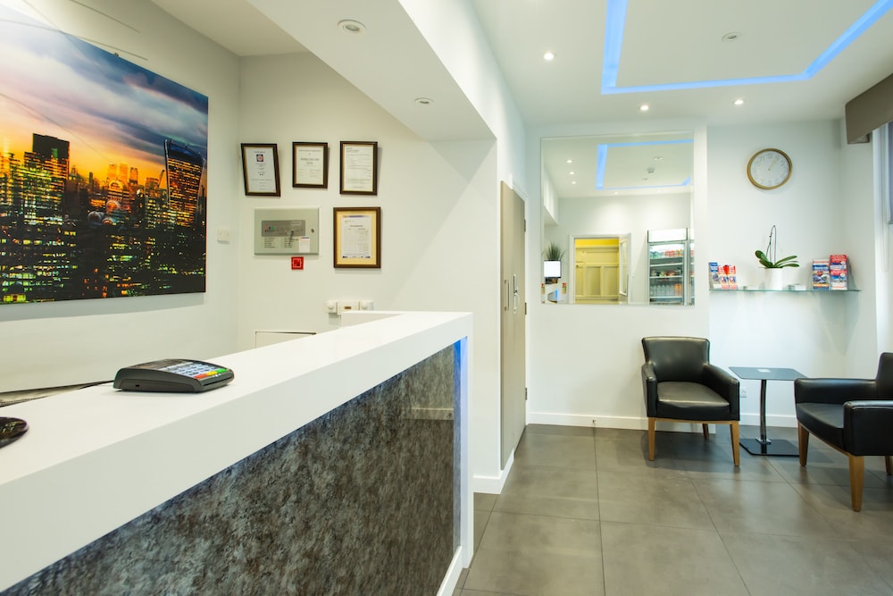 Marble Arch Inn by null