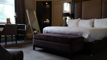 In-room safe, desk, laptop workspace, blackout curtains